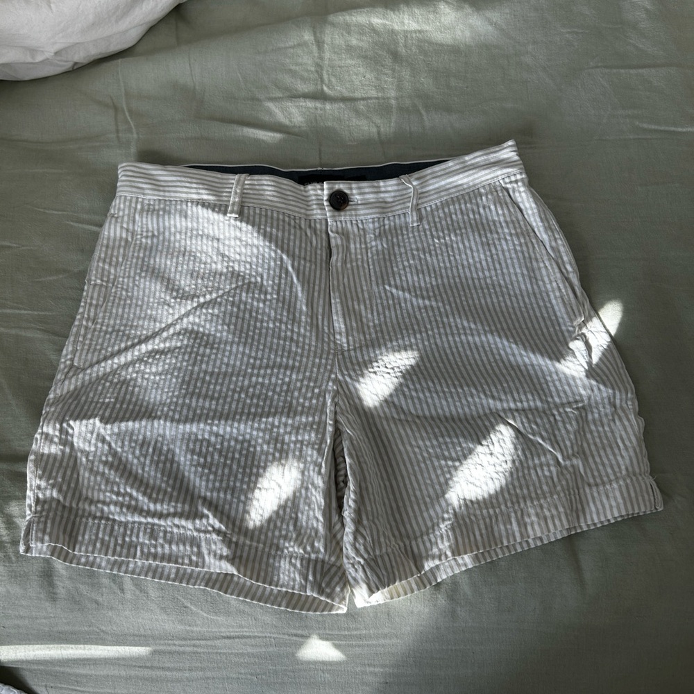 Club Monaco striped poplin short